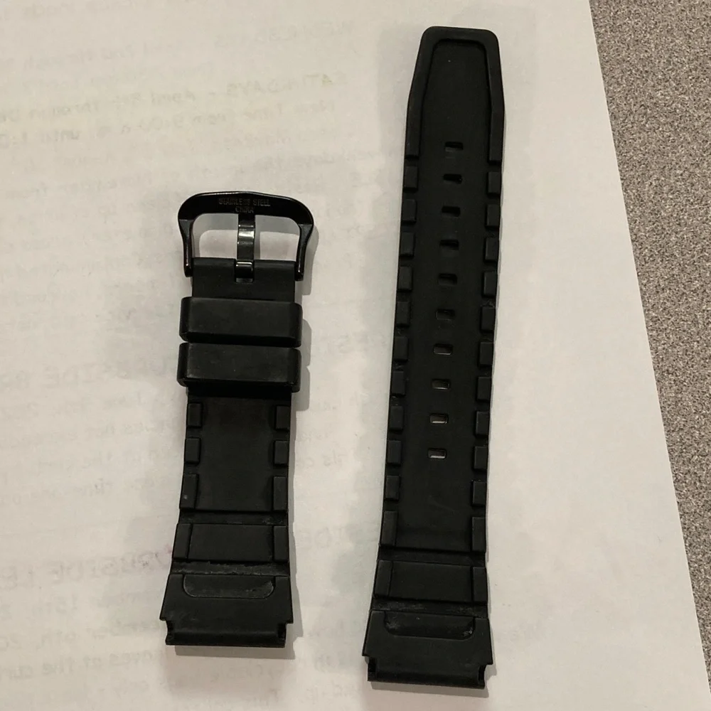 Casio MTD1069 watch, red and black with camo strap & rubber strap, working batty
